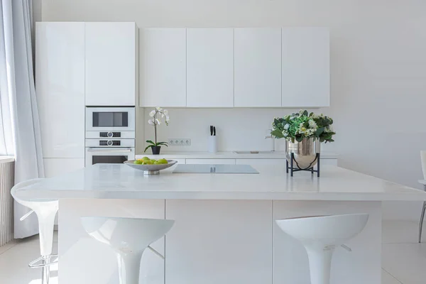 Cozy Luxury Modern Interior Design Studio Apartment Extra White Colors — Stock Photo, Image