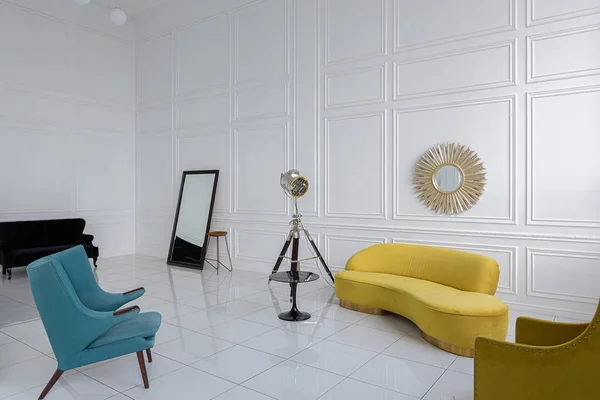 Modern Fashionable Futuristic Interior Design Spacious White Hall Black Yellow — Stock Photo, Image