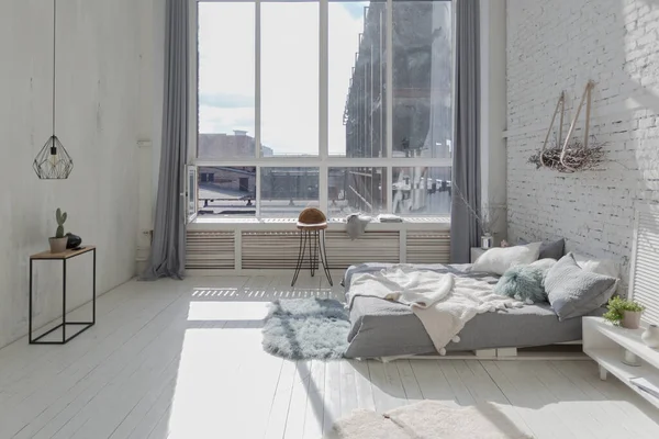 Espaçoso Apartamento Moderno Moderno Moderno Loft Cores Brancas Claras Uma — Fotografia de Stock
