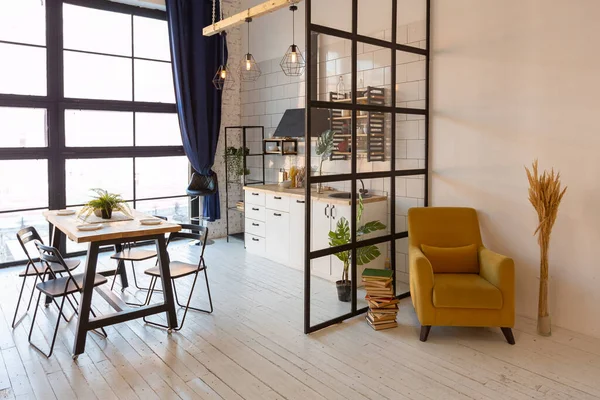 Design Moderne Luxe Petit Studio Confortable Style Scandinave — Photo
