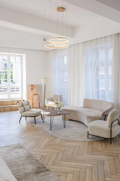 Amplio Apartamento Planta Abierta Con Elegante Diseño Moderno Luminoso Vestidor — Foto de Stock