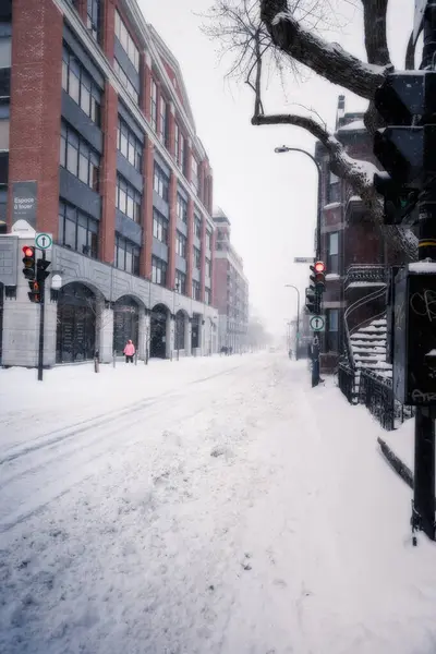 Verschneite Straße Montreal Kanada Quebec lizenzfreie Stockbilder