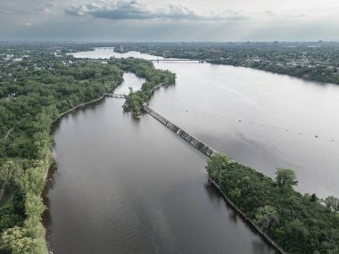 Riviere des Prairie ve parkın 23 bölgesi