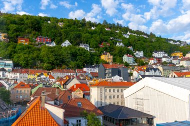 Norveç 'teki eski trondheim şehrine bakın.