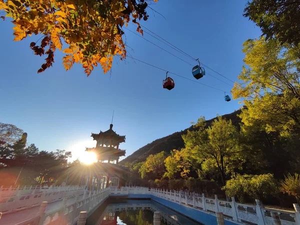 北京の夕日の黄金の秋と紅葉 — ストック写真