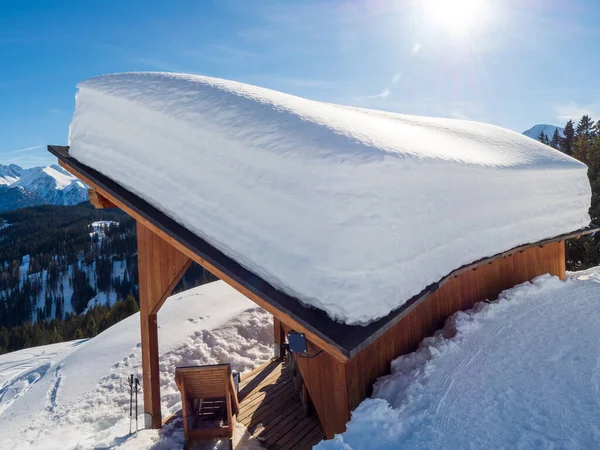 Panoramiczny Widok Domu Drewna Zimie Ośrodku Ladis Fiss Serfaus Ośrodku — Zdjęcie stockowe