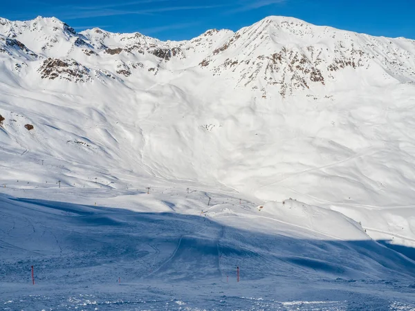 リゾートで冬のスキーでパノラマビューラディス フィス チロルのスキーリゾートでSerfaus オーストリア2018年1月 — ストック写真