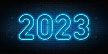 2023 neon levha. Parlak numaralar 2023, arka plan için neon ışık efekti, web afişi, poster ve tebrik kartı. Mutlu Noeller ve mutlu yıllar konsepti. Vektör