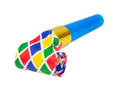 Yuvarlanan şenlik çığırtkanı ya da beyaz izole edilmiş yerde parti düdüğü.