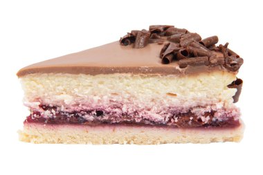 Beyaz arka planda çikolatalı kremalı cheesecake.