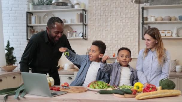 Young Attractive Multiracial Family Preparing Meal Fresh Vegetables Cute Preschool — Stock Video