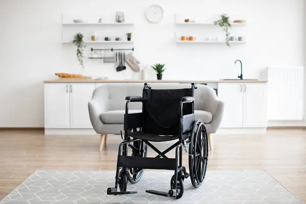 Empty Wheelchair Kitchen Lonely Healthcare Concept — Stock Photo, Image