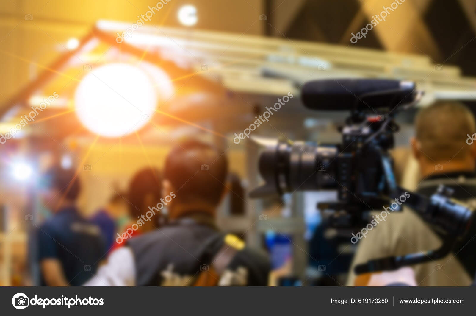 Abstract Blur Camera Show Side Viewfinder Image Catch Motion