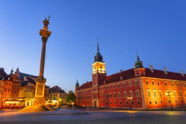 Polonya 'nın Varşova şehrinde sabahın erken saatlerinde