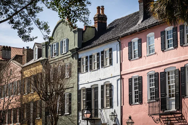 Het Huis Langs Rainbow Row Charleston South Carolina Deze Huizen Rechtenvrije Stockfoto's