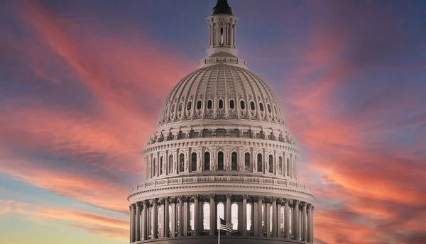 Panoráma Kép Kupola Capitol Épület Egyesült Államok Világos Semleges Háttérrel — Stock Fotó