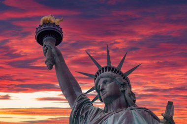 Tarafsız bir geçmişle Özgürlük Kanunu 'na bakıyorum..