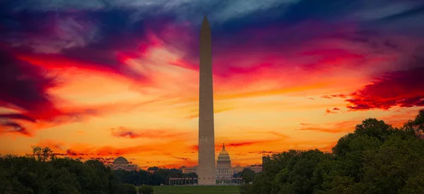 Panorama Des Washington Monuments Mit Der Hauptstadt Der Vereinigten Staaten — Stockfoto