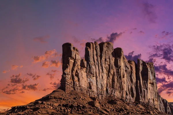 Paisagem Clássica Deserto Sudoeste Sob Céu Noturno Sol Brilhante Monument — Fotografia de Stock