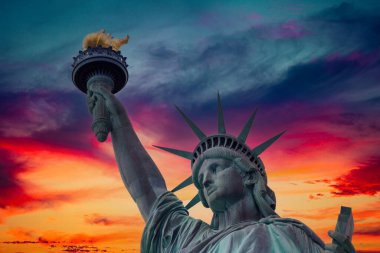 Tarafsız bir geçmişle Özgürlük Kanunu 'na bakıyorum..