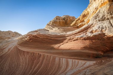 Arizona 'daki Vermillion Cliffs Ulusal Anıtı' ndaki Ak Cepte kara oluşumları.