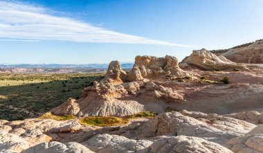 Arizona 'daki Vermillion Cliffs Ulusal Anıtı' ndaki Ak Cepte kara oluşumları.