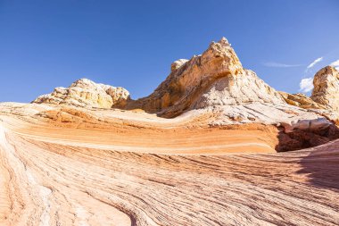 Arizona 'daki Vermillion Cliffs Ulusal Anıtı' ndaki Ak Cepte kara oluşumları.