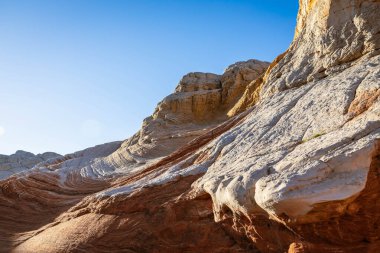 Arizona 'daki Vermillion Cliffs Ulusal Anıtı' ndaki Ak Cepte kara oluşumları.