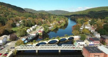 Shelburne Falls 'taki Çiçekler Köprüsü, MA