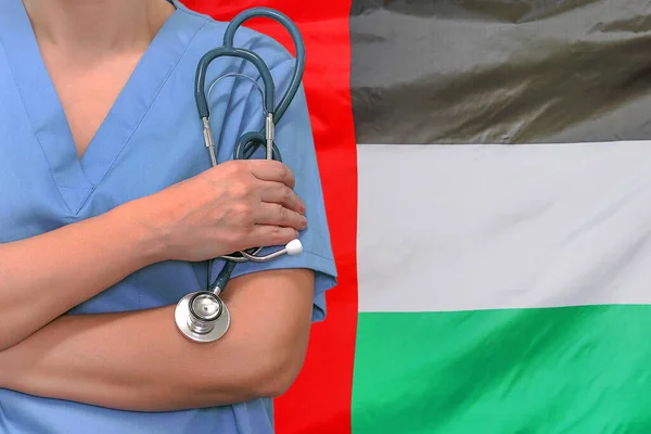 Vrouwelijke Chirurg Arts Met Stethoscoop Hand Vlag Van Verenigde Arabische Stockfoto