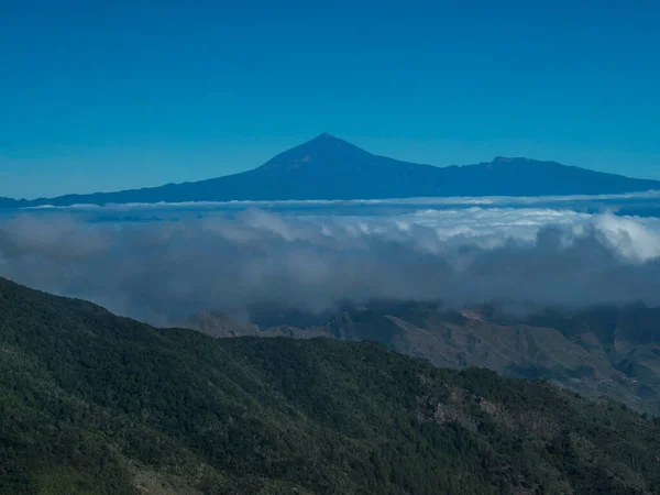 Mirador Del Bailadero对Garajonay国家公园 Tenerife岛和Pico Teide火山的森林和山丘的景观 Gomera Canary Islands Spain Europe — 图库照片