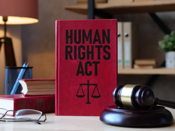 Закон Про Права Людини Показаний Допомогою Тексту Фотографії Гавела — стокове фото