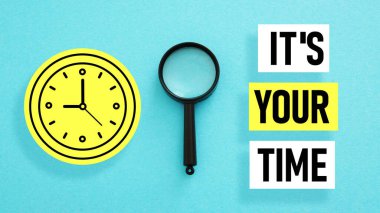 Zamanınız bir metin kullanılarak gösterilir