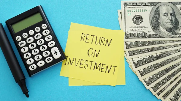 Návratnost Investiční Kalkulačky Návratnost Investice Zobrazena Pomocí Textu — Stock fotografie