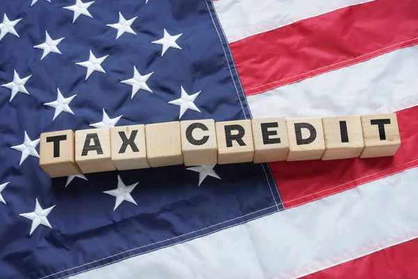 American Opportunity Tax Credit Aotc Muestra Utilizando Texto Bandera Usa — Foto de Stock