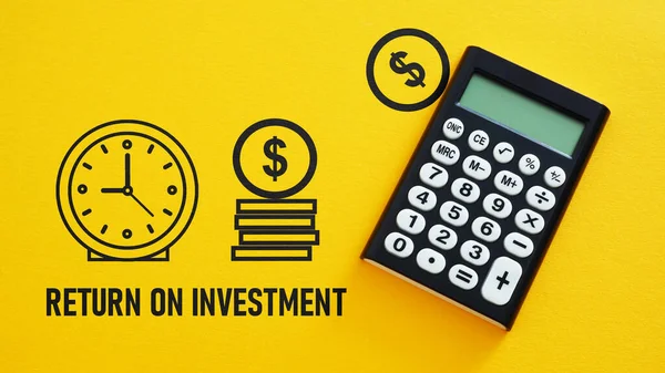 Retorno Sobre Roi Investimento Mostrado Usando Texto Uma Foto Calculadora — Fotografia de Stock