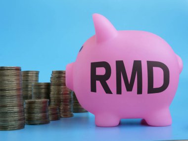 Gerekli asgari dağıtım Ar-Ge ticari ve finansal konsept olarak gösterilir