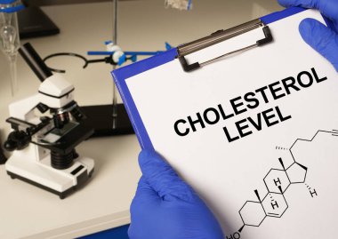 Kolesterol seviyesi tıbbi konsept olarak bir metin kullanılarak gösterilir