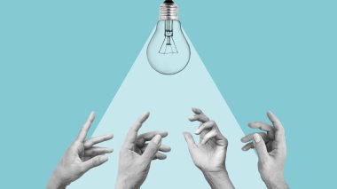 Eller fikirlerin, işin ve başarının metaforu olarak bir ampule uzanıyor. Yeni fikirler ilham verir.