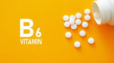 İnsan sağlığı için destek olarak B6 Pyridoxine vitamini. İnsanlar için temel vitamin ve mineraller