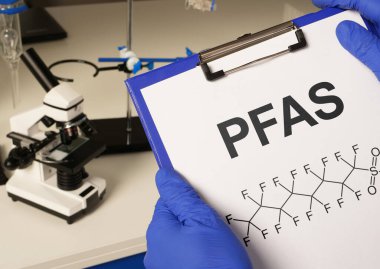 PFAS Perfloroalkil ve Polifloroalkil Maddeler. PFAS, PFOS ve PFOA ürünlerde ve malzemelerde kullanılan tehlikeli sentetik maddeler