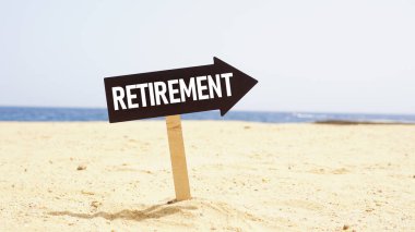 Emeklilik sigortası için mutlu emeklilik pankartları