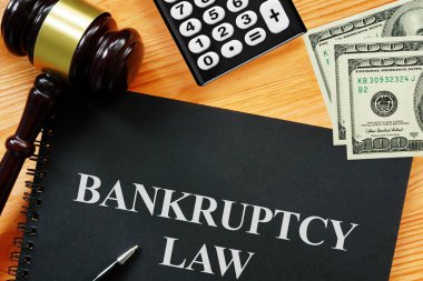 İflas hukuku, metni iş ve finans kavramı olarak kullanırken gösteriliyor