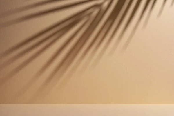 Abstracte Achtergrond Van Schaduwen Palmbladeren Een Zandkleurige Muur Zomer Strand — Stockfoto
