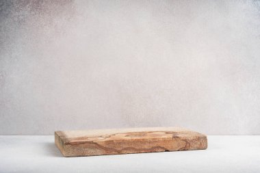 Boş doğal bej rengi taş ürün arka planı veya boş kozmetik podyum sahnesi. Güzellik ürünleri için arka plan.