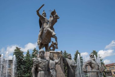 Gyumri, Ermenistan 'ın merkezindeki anıt
