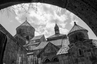 Hıristiyan kilisesi. Haghpat manastırı kompleksi. Ermenistan 'daki Apostolik Kilisesi. Kilise mimarisi, kemerler ve kubbe