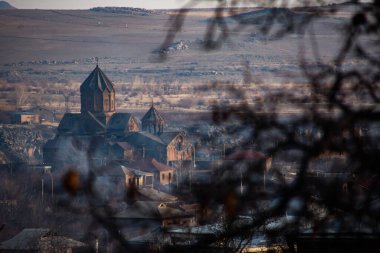 Ermenistan 'daki kilise. Güzel mimarisi olan kilise, Hovhanavank manastırı.