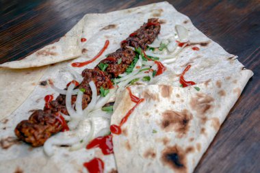 Shawarma et ve sebze ile