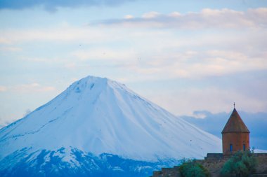 Ermenistan 'da Ararat Dağı ve Manastır Khor Virap